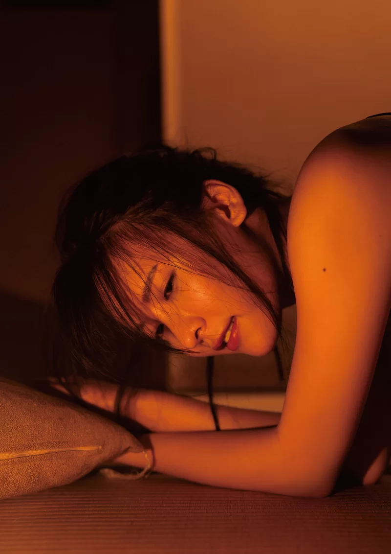 奈月セナ写真集《たまゆら》 (100).jpg